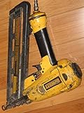 DEWALT D51275K 1-1/4-Inch to 2-1/2-Inch 15-Gauge Angled Finish Nailer Kit [並行輸入品]
