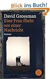 Eine Frau flieht vor einer Nachricht