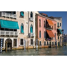photographie Mansions overlooking Grand Canal in San Marco district est disperible en (L x H): 90...