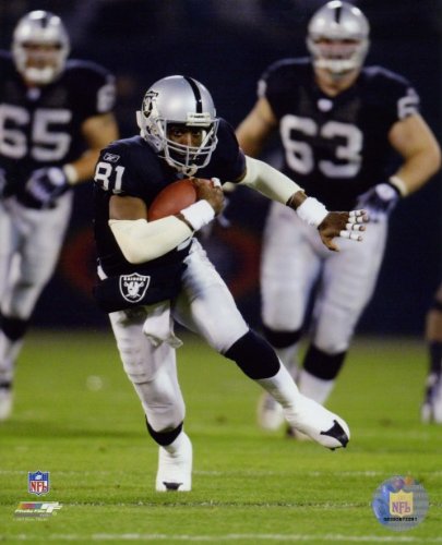 Tim Brown Oakland Raiders 8x10 Photo (2002 Action)
