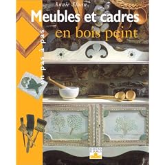 Meubles et cadres en bois peint