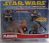 Star Wars Galactic Heroes Playskool Arena Adventure with Magnetic Jedi Force Action By Hasbro