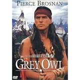 L'indien - Grey Owlpar Pierce Brosnan