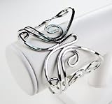 51ABiFzZZdL. SL160  Chic Wrist Upper Arm Bangle Bracelet Armlet   Butterfly Pattern
