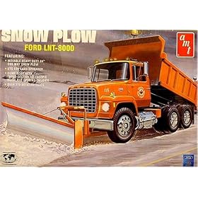 AMT 1/25 Ford LNT8000 Snow Plow Dump Truck Model Kit - 38687