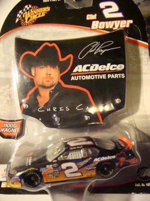 Nascar AcTioN winners circle Clint Bowyer #2 CHRIS Cagle AC Delco hood magnet 1/64 2006