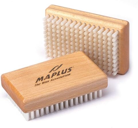 MaplusHard Nylon Ski & Snowboard Brush