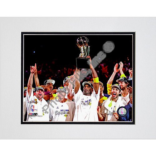 Photo File Los Angeles Lakers 2009-10 Nba Finals Team Celebration 8X10 Matted Photo