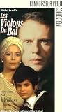 Review Connoisseur Video  / Les Violons Du Bal