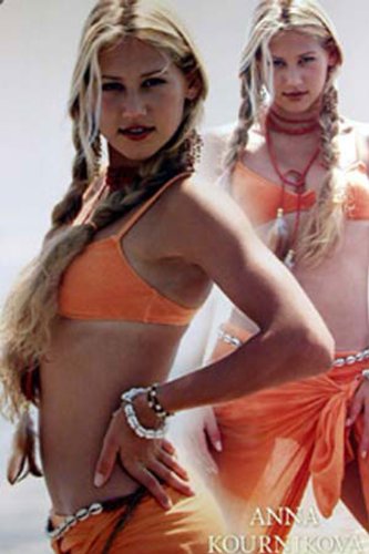 1art1 Empire 15174 Kournikova, Anna - Orange - Sexy Erotik Sport Poster - 61 x 91.5 cm