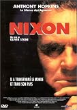 Revue Paramount  / Nixon