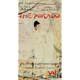 Gilbert & Sullivan - The Mikado (1966 D'Oyly Carte) [VHS]