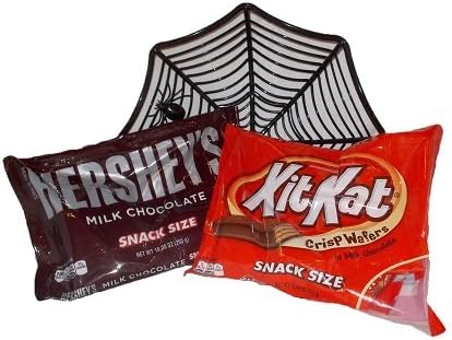 Kit Kat, Hershey Bars Halloween Spider Web Bowls, Chocolate Candy Mix (Kit Kat)
