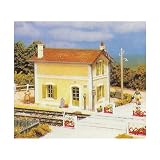 Hornby France - MKD - MK530 - Construction et Maquettes - Maison de garde barrières + barrières