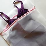 Lingerie Bag for Laundry - Ultra Fine, Zippered, Mesh Wash Bag Protects Delicates - Expensive Blouses, Hosiery, Bras and Underwear From Other Clothes in the Washer - No More Snags, Knotting or Napping Caused By Washing Even in Delicate Mode. Medium - 1 Pack