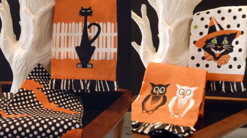 Vintage Retro Halloween Towel Set