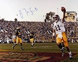 Matt Leinart Autographed (USC vs. Michigan) 16 x 20 Photograph (Unframed)