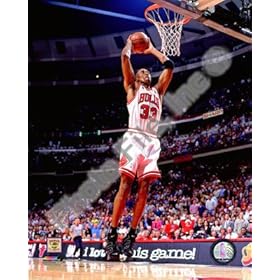  Scottie Pippen 1996 Action - Chicago Bulls NBA 8x10 Photo