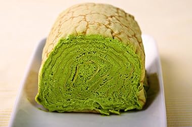 【日本ギフト大賞 2016 京都賞受賞】宇治の抹茶をふんだんに使用した濃厚なミルクレープロール！これを食べずして抹茶スイーツは語れない究極の逸品♪