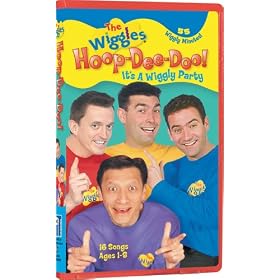 Hoop Dee Doo [VHS]