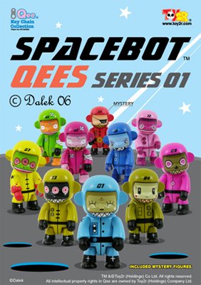 Childrens Toyshop  Toys : Qees Series 1 Spacebot - Dalek