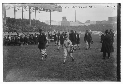 Photo White Sox entering field for World Series game, Chicago AL baseball 1917