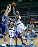 Josh Howard autographed 8x10 Photo (Dallas Mavericks)