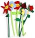 Deko-Blumen und Schmetterling