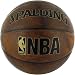 Der Ball im einzigartigen Retro-Design mit offizieller NBA Grafik. Der au�ergew�hnliche Basketball 
im Retrolook ist f�r das Spiel auf dem Freiplatz oder auch in der Halle geeignet.