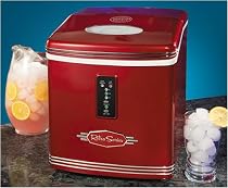 Nostalgia Electrics RIC-100 Retro Series Portable Ice-Cube Maker