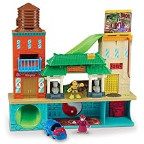 Teenage Mutant Ninja Turtles Pre-Cool Half Shell Heroes Sewer Lair Playset with Michelangelo and Splinter Figures
