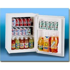 Avanti 2.5 cu.ft all refrigerator w auto defrost, white - Model 249SYW Compact... by Avanti
