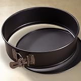 Chicago Metallic Gourmetware 9-Inch Springform Pan