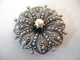 Vintage Art Deco Flower Broach
