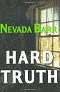 Hard Truth (Anna Pigeon Mysteries) [Hardcover]