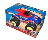 Hot Wheels Monster Jam 1:24 Scale Die Cast Official Monster Truck 2006 Series : SUPERMAN with Monster Tires, Working Suspension and 4 Wheel Steering.
