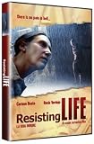 Resisting Life / La Vida Inmune