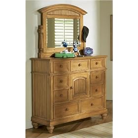 Broyhill 4226-334 Hampton Bureau in Coastal Pine