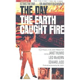 The Day The Earth Caught Fire [VHS] [1961]