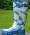 WHITE FLOWER FUNKY BLUE WELLIES
