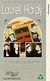 Laurel & Hardy - Chump at Oxford (C) [VHS]