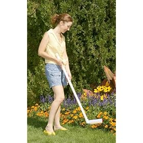 Click here to buy Wick Weeder Herbicide Applicator by Rittenhouse.