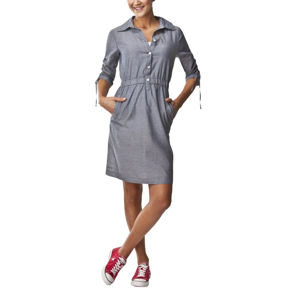 chambray dress, good for breastfeeding
