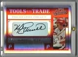 2004 Playoff Absolute 102 Red Spectrum Autograph Mike Schmidt Phillies 7/10 Baseball Card
