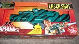 Kenner Small Soldiers Laser Shot Toy Gun with Infra Red Sensor Target