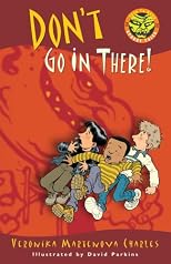 Don't Go In There! (Easy-to-Read Spooky Tales)