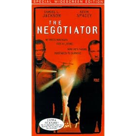 The Negotiator (Widescreen Edition) [VHS]