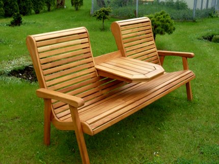 Gartenbank. Romantisch – nostalgisch – Metall oder Holz