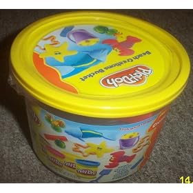 Play Dough Beach Creations Bucket by 