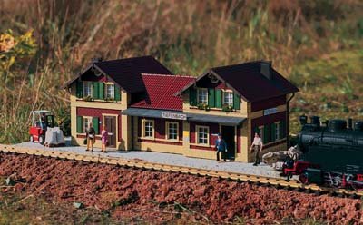 PIKO G SCALE MODEL TRAIN BUILDINGS - TIEFENBACH STATION - 62043